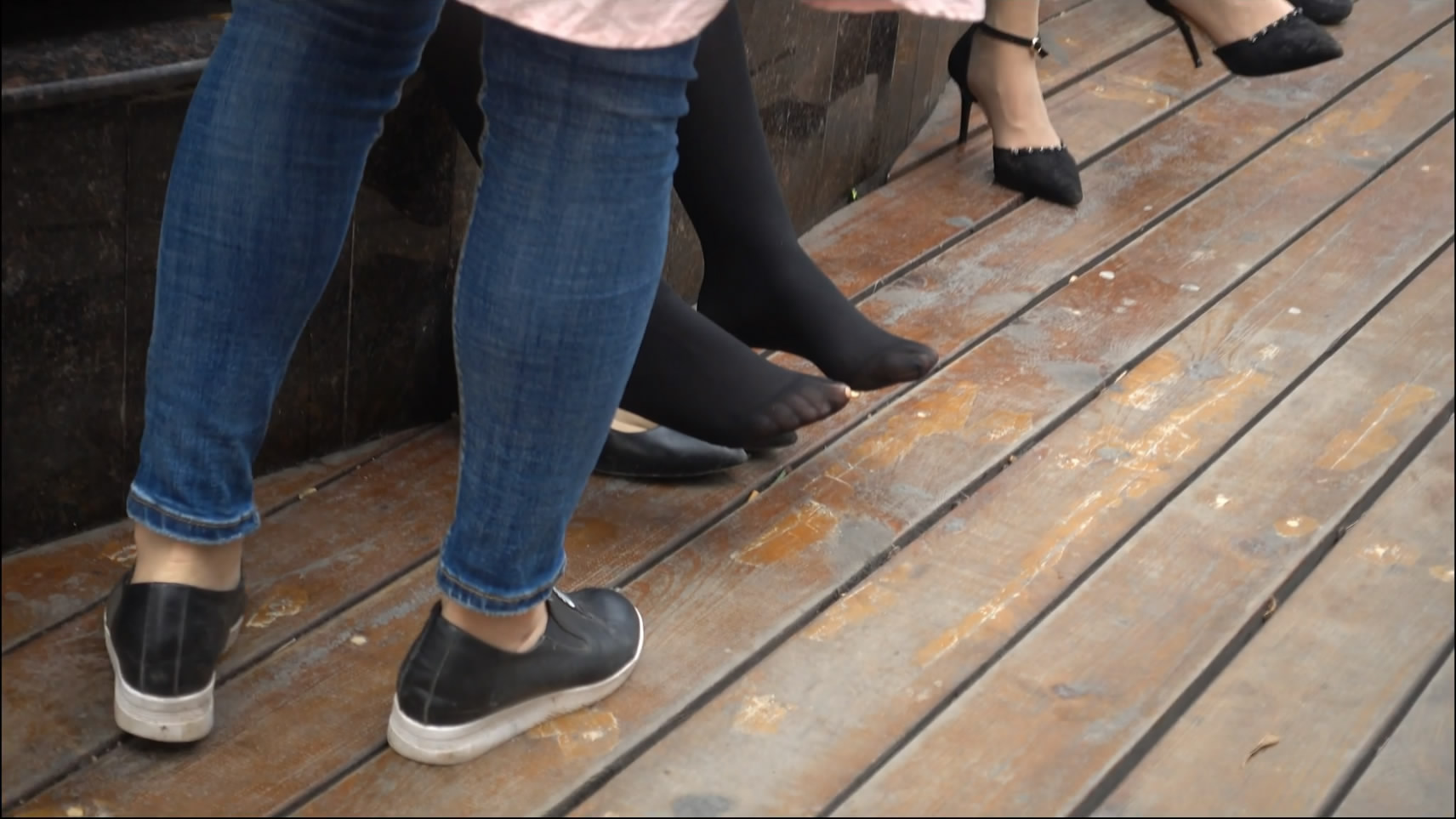 streetsnapnylon[00 00 54][20181205 225059 4]